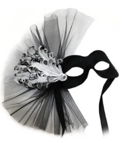 GENERIC Black & White Masquerade Facepiece